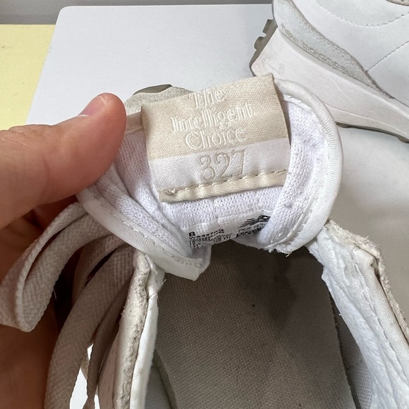 New Balance 327 Size 9.5 Cream and White Athletic Shoes Great Condition - Picture 8 of 10